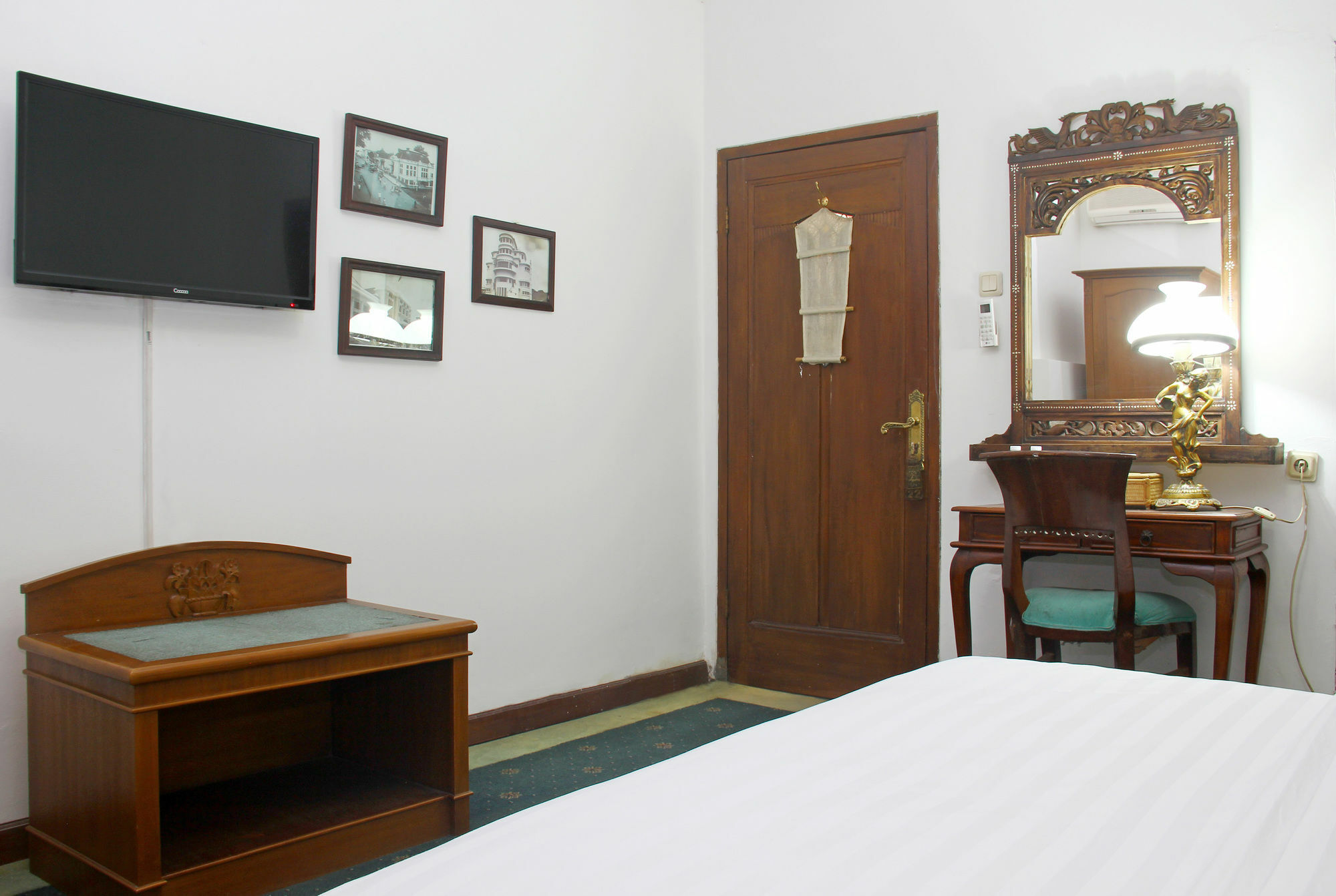 Hotel O Bandung Near Stadion Siliwangi Formerly The Ethnic Hotel Bandung Exteriér fotografie